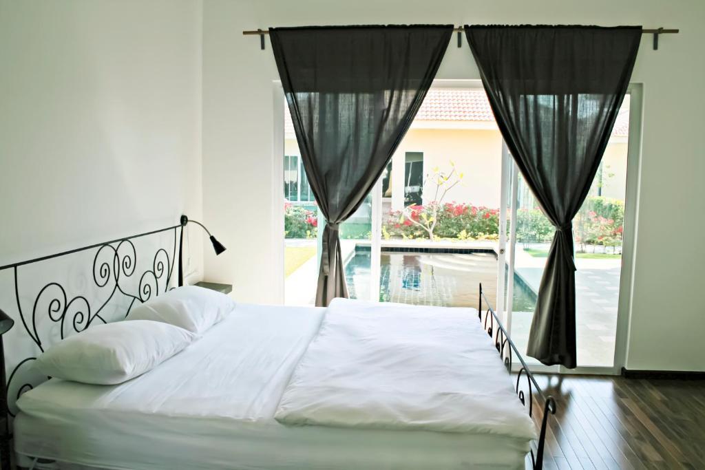 Garden Hills Villa Resort Cha-Am Extérieur photo